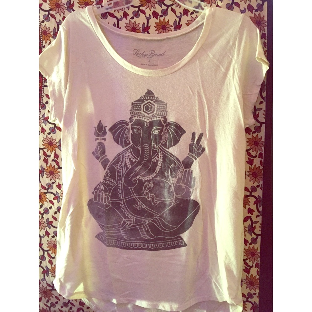 LUCKY BRAND ☘️ Elephant geisha tshirt